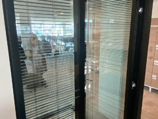 Pose de stores vénitiens